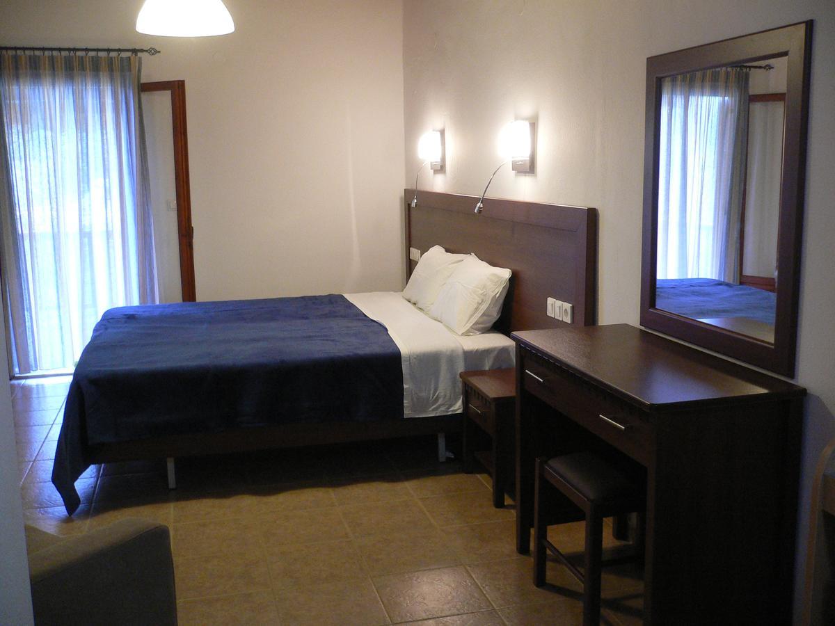 Megalos Mourtias Apartment Alonnisos Town Ngoại thất bức ảnh