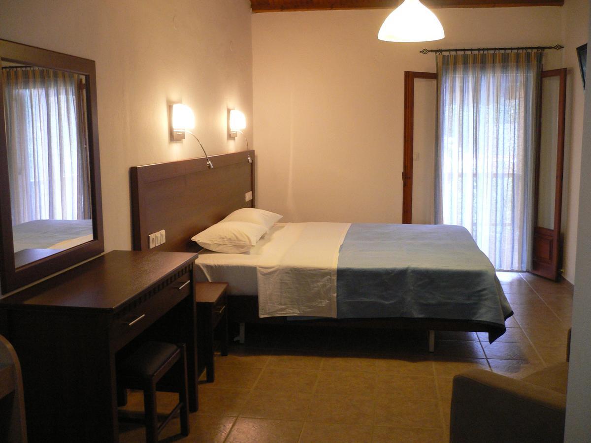 Megalos Mourtias Apartment Alonnisos Town Ngoại thất bức ảnh